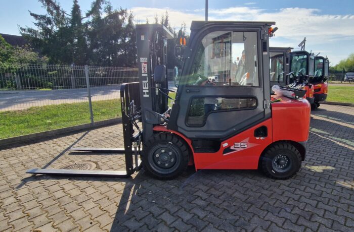 Wózek widłowy HELI CPQYD35, spalinowy Benzyna/ LPG, 3500 kg, maszt 4,5 m