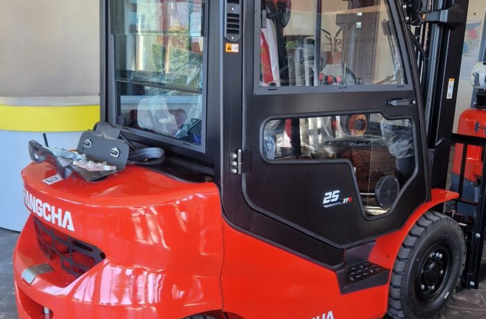 Wózek widłowy HANGCHA HC CPQYD25, spalinowy BENZYNA/ LPG, 2500 kg, maszt 3,3m