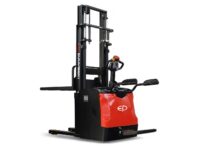 Wózek z masztem EP Equipment ES16-RS PV, 4,8 m, wspomaganie skrętu, składany podest, proporcjonalne sterowanie