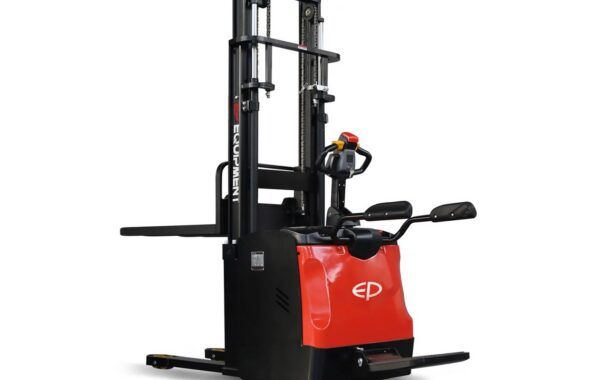 Wózek z masztem EP Equipment ES16-RS PV, 4,8 m, wspomaganie skrętu, składany podest, proporcjonalne sterowanie