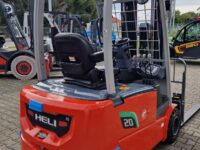 Heli CPD20SQ bateria li ion, maszt triplex 5,4 m, zwrotny napęd ZF, szybka ładowarka
